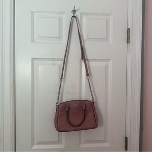 Elegant COACH Pink Handbag